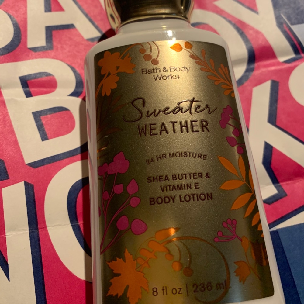 ✨NEW Sweater Weather B&BW Body Lotion